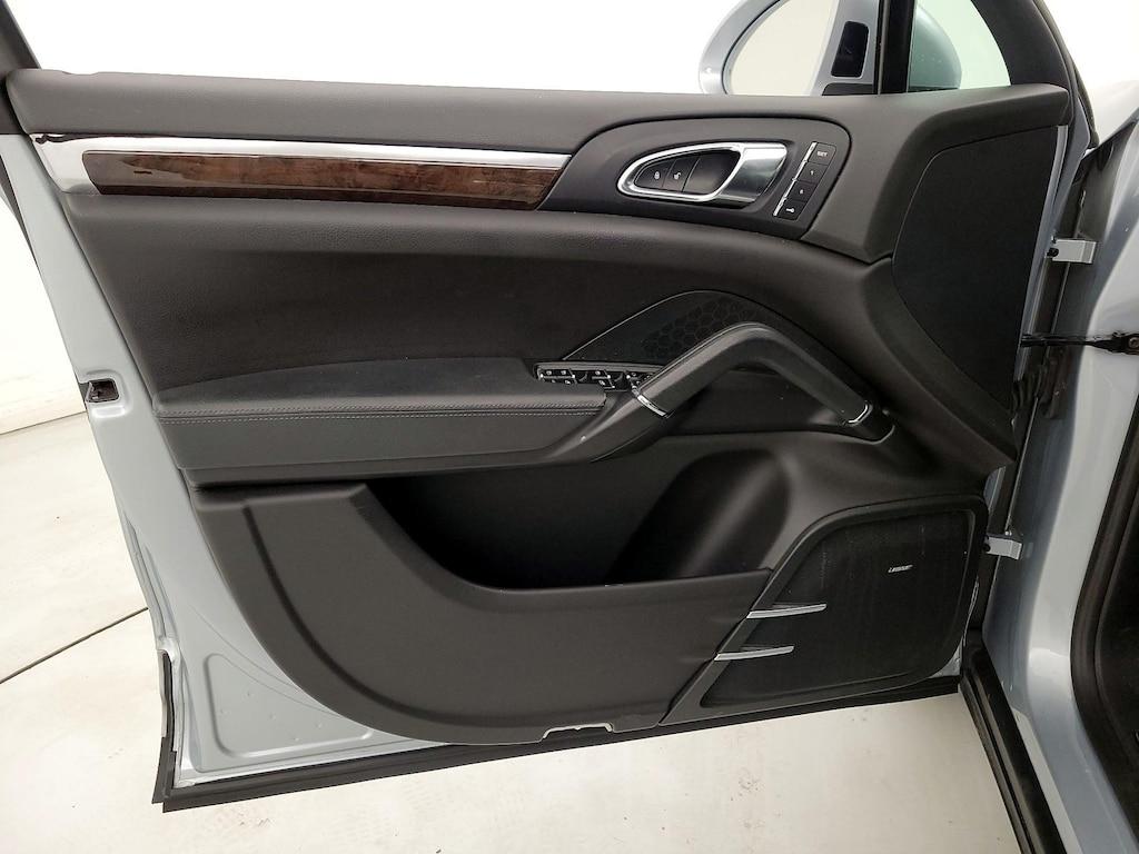 used 2016 Porsche Cayenne car, priced at $31,998