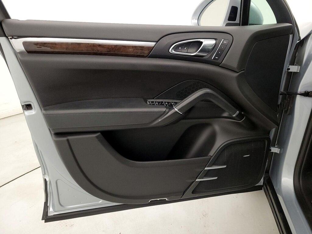 used 2016 Porsche Cayenne car, priced at $30,998
