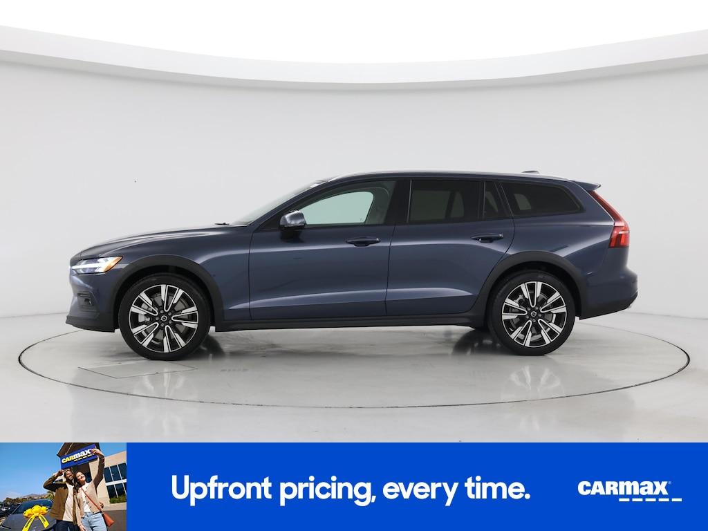 used 2022 Volvo V60 Cross Country car, priced at $31,998
