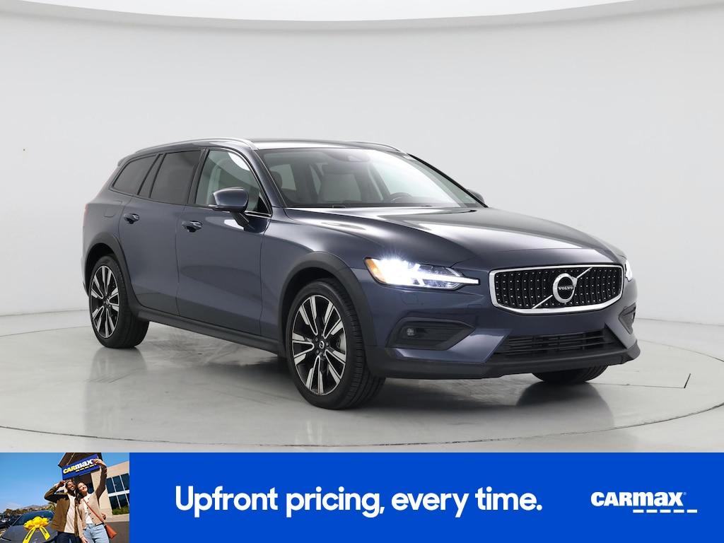 used 2022 Volvo V60 Cross Country car, priced at $31,998