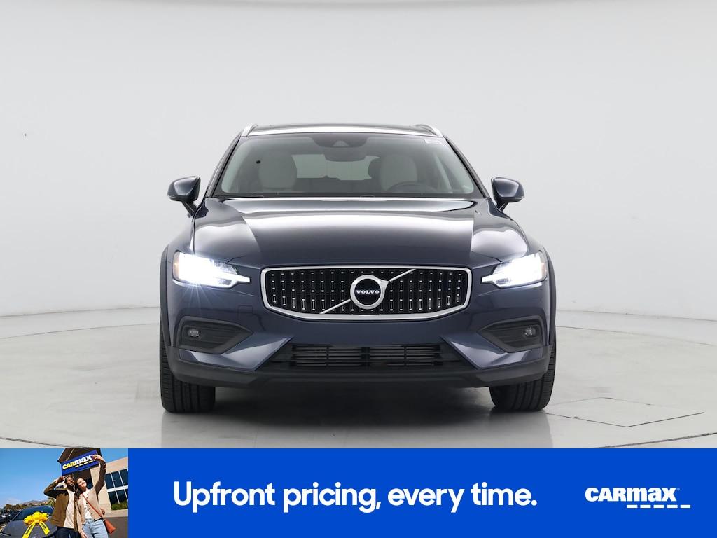 used 2022 Volvo V60 Cross Country car, priced at $31,998