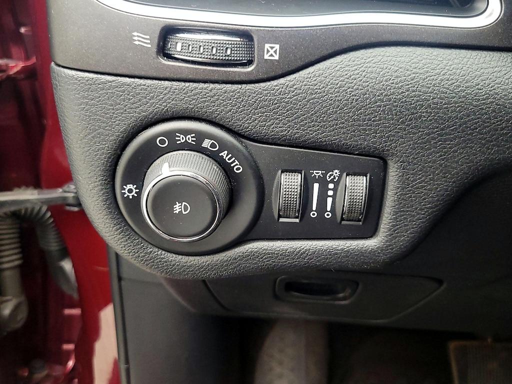 used 2020 Jeep Cherokee car, priced at $20,998