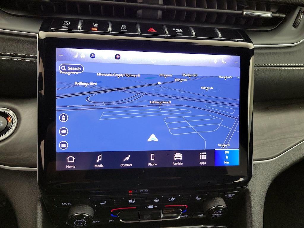used 2024 Jeep Grand Cherokee car, priced at $43,998