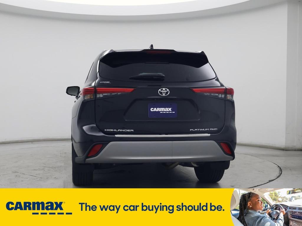 used 2023 Toyota Highlander car, priced at $47,998
