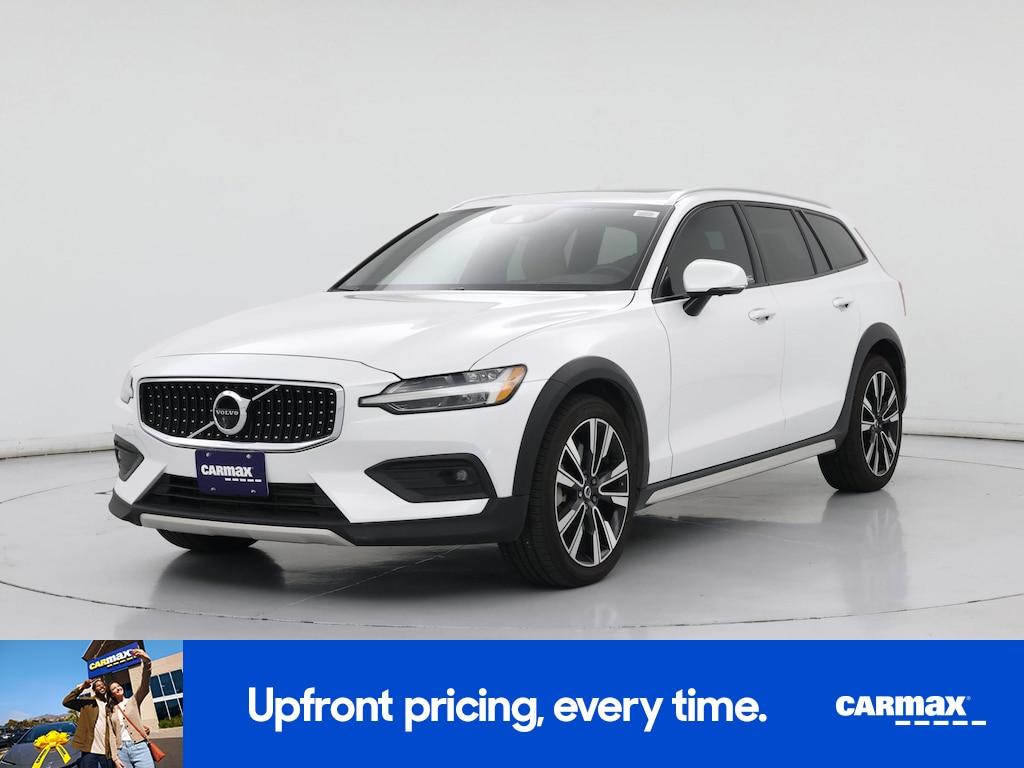used 2021 Volvo V60 Cross Country car, priced at $33,998
