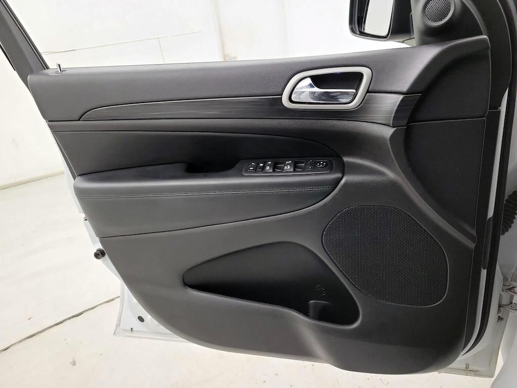 used 2020 Jeep Grand Cherokee car, priced at $27,998