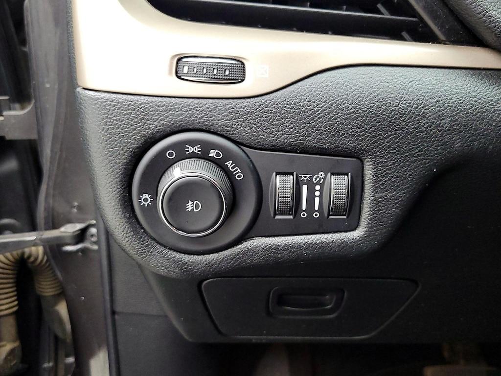 used 2014 Jeep Cherokee car, priced at $13,599