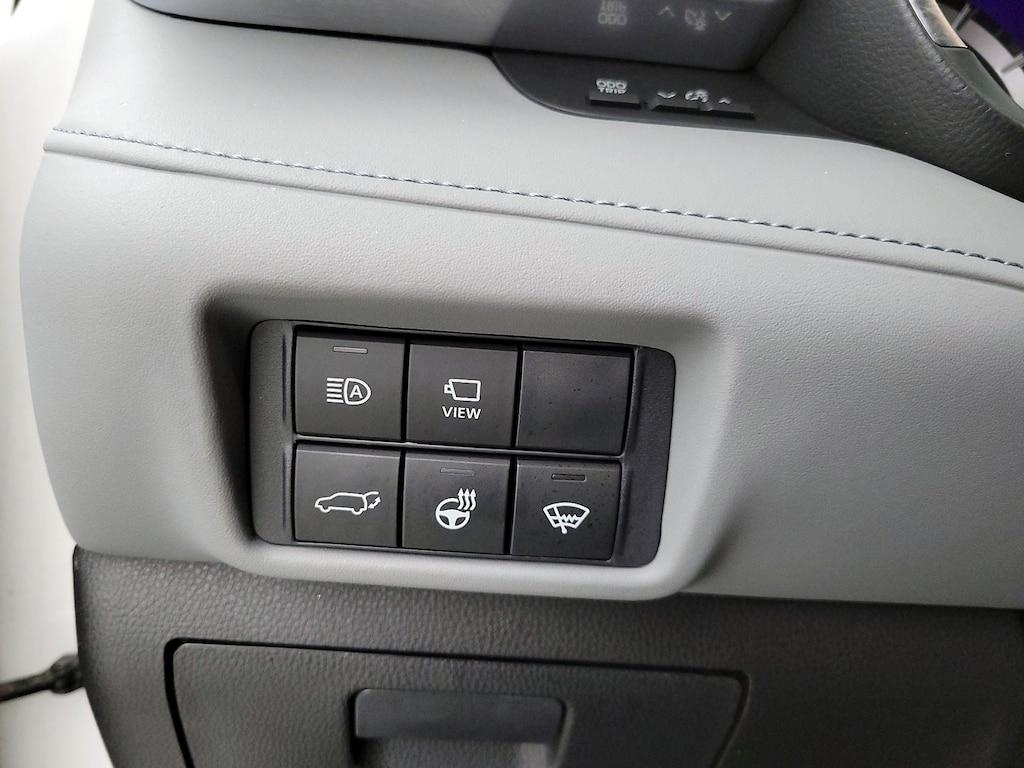 used 2021 Toyota Highlander car, priced at $41,998