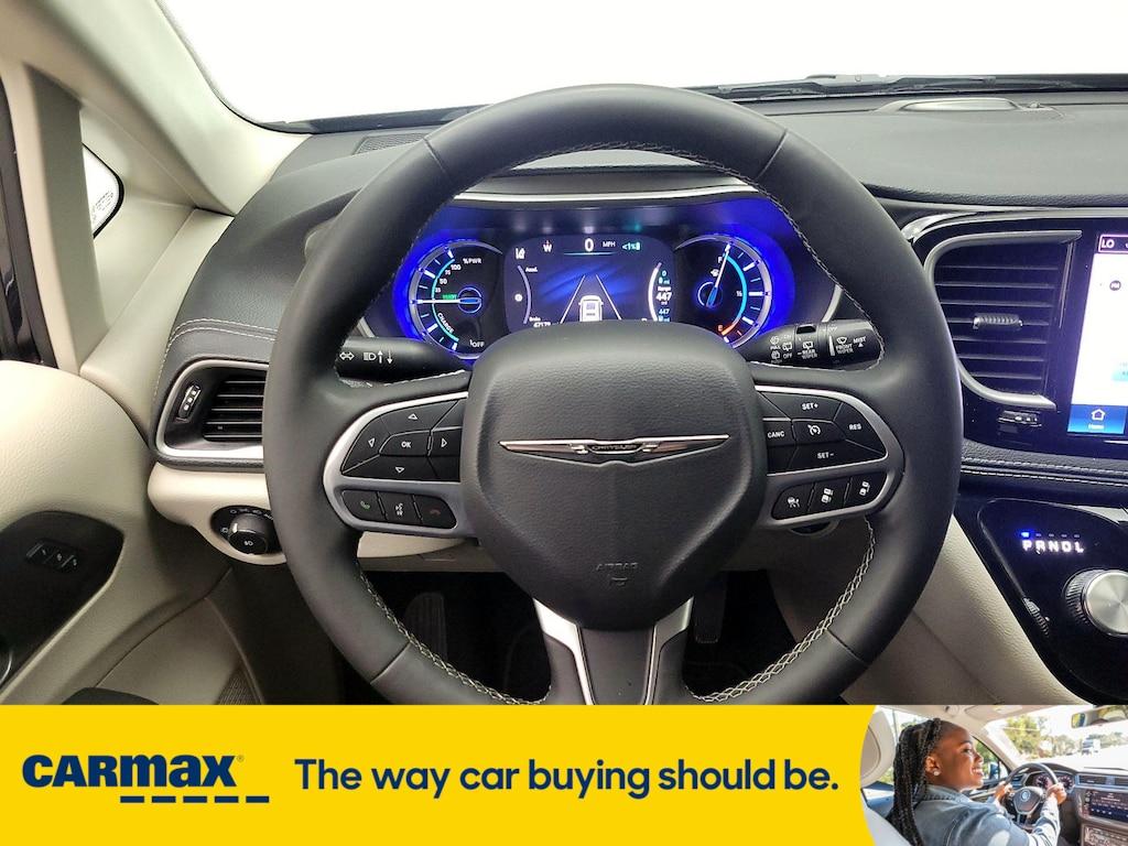 used 2023 Chrysler Pacifica Hybrid car, priced at $28,998