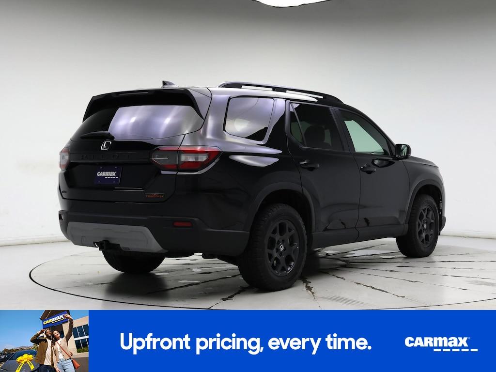 used 2025 Honda Pilot car, priced at $47,998