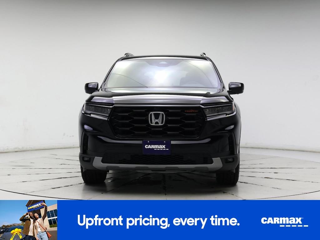used 2025 Honda Pilot car, priced at $47,998