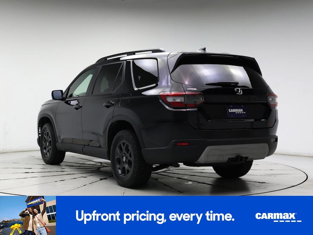 used 2025 Honda Pilot car, priced at $47,998