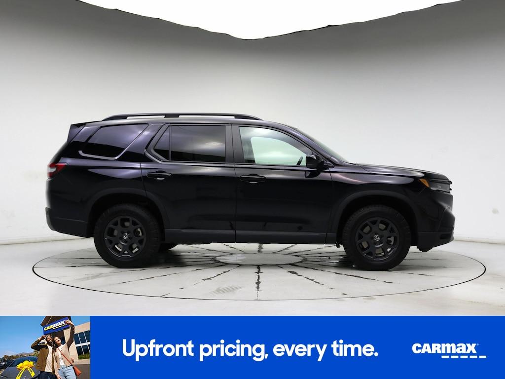 used 2025 Honda Pilot car, priced at $47,998