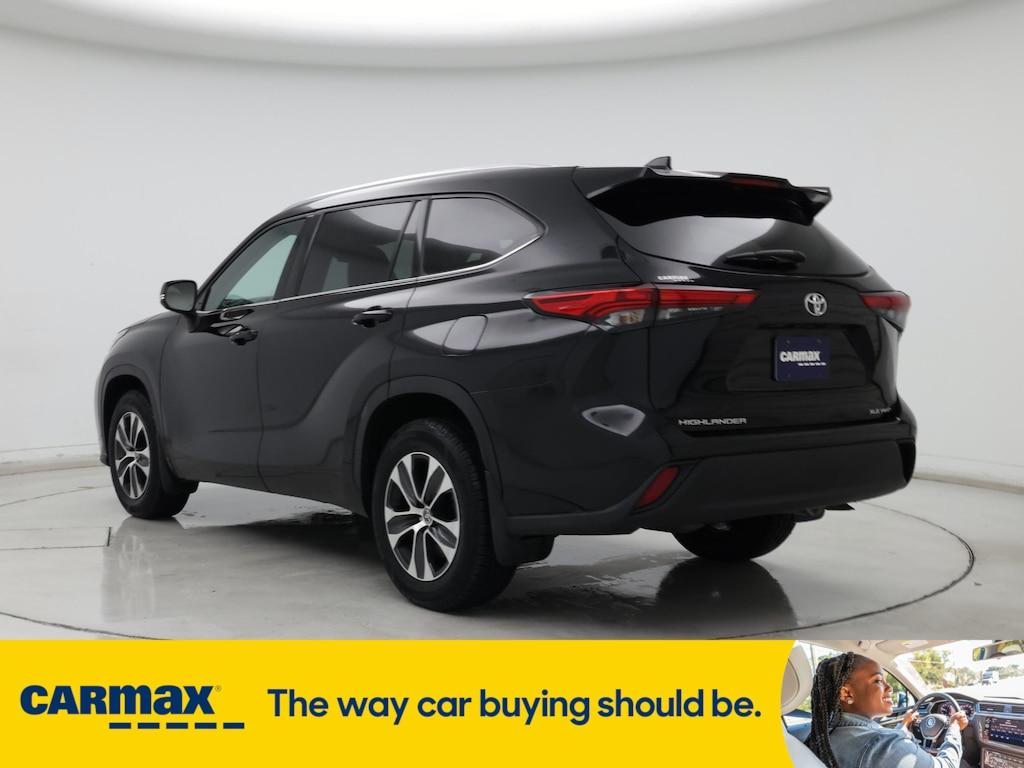 used 2021 Toyota Highlander car, priced at $32,998