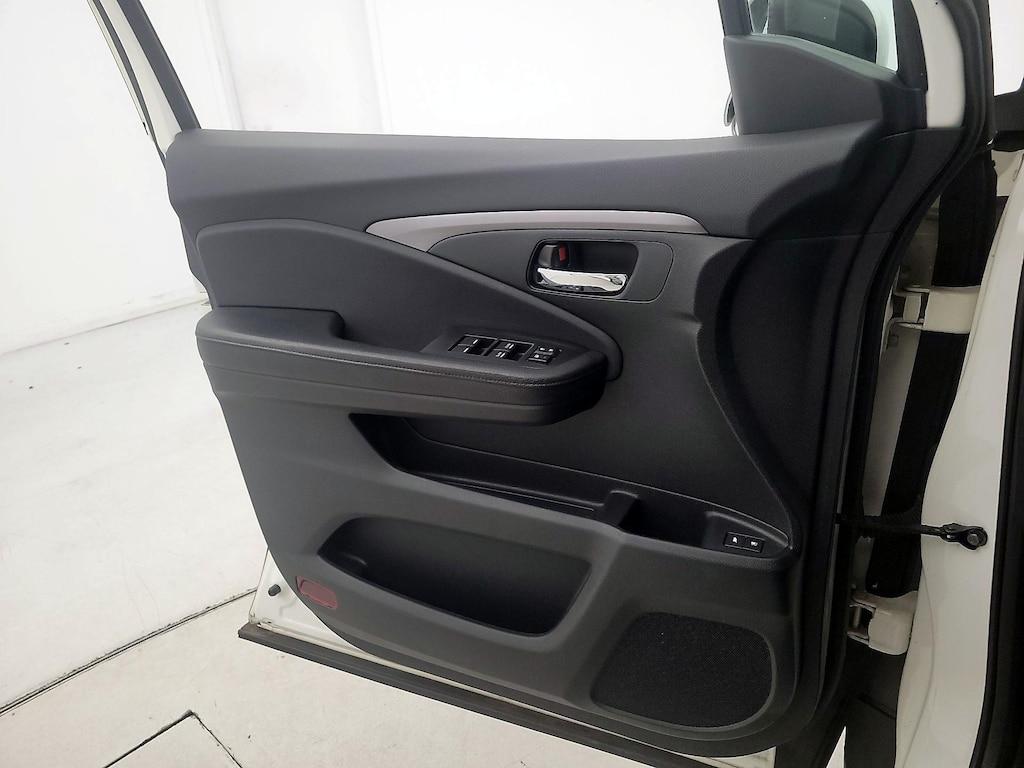 used 2017 Honda Pilot car, priced at $18,998
