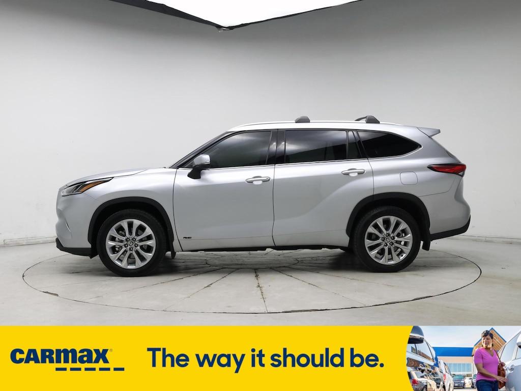 used 2022 Toyota Highlander Hybrid car, priced at $44,998