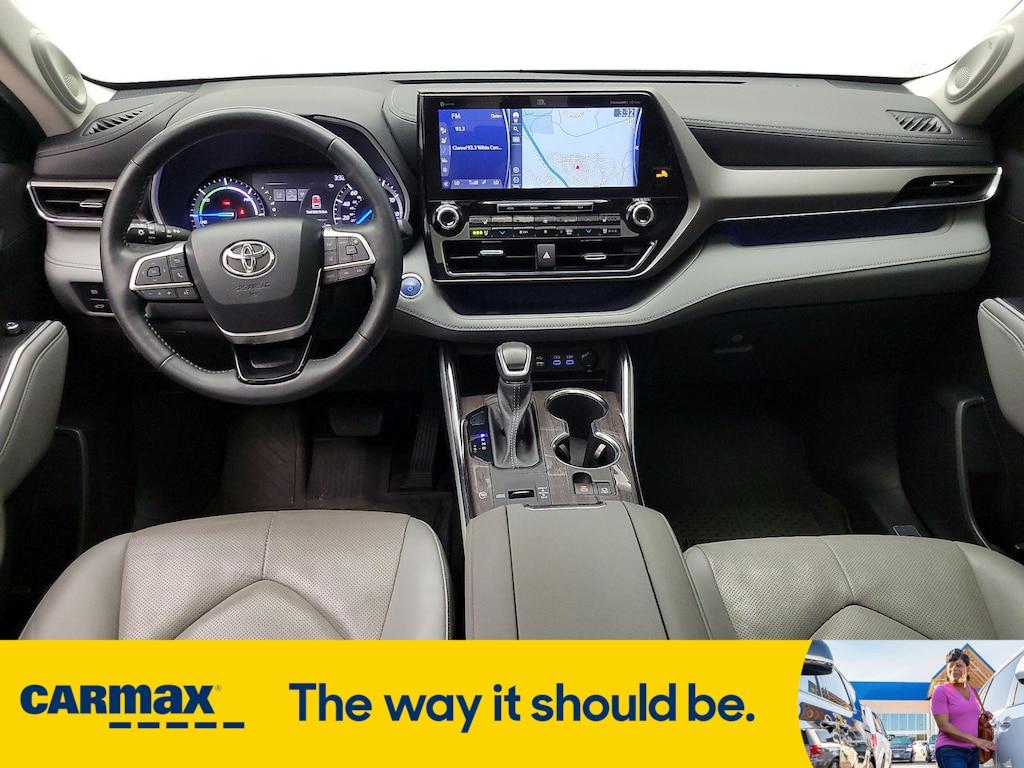 used 2022 Toyota Highlander Hybrid car, priced at $44,998
