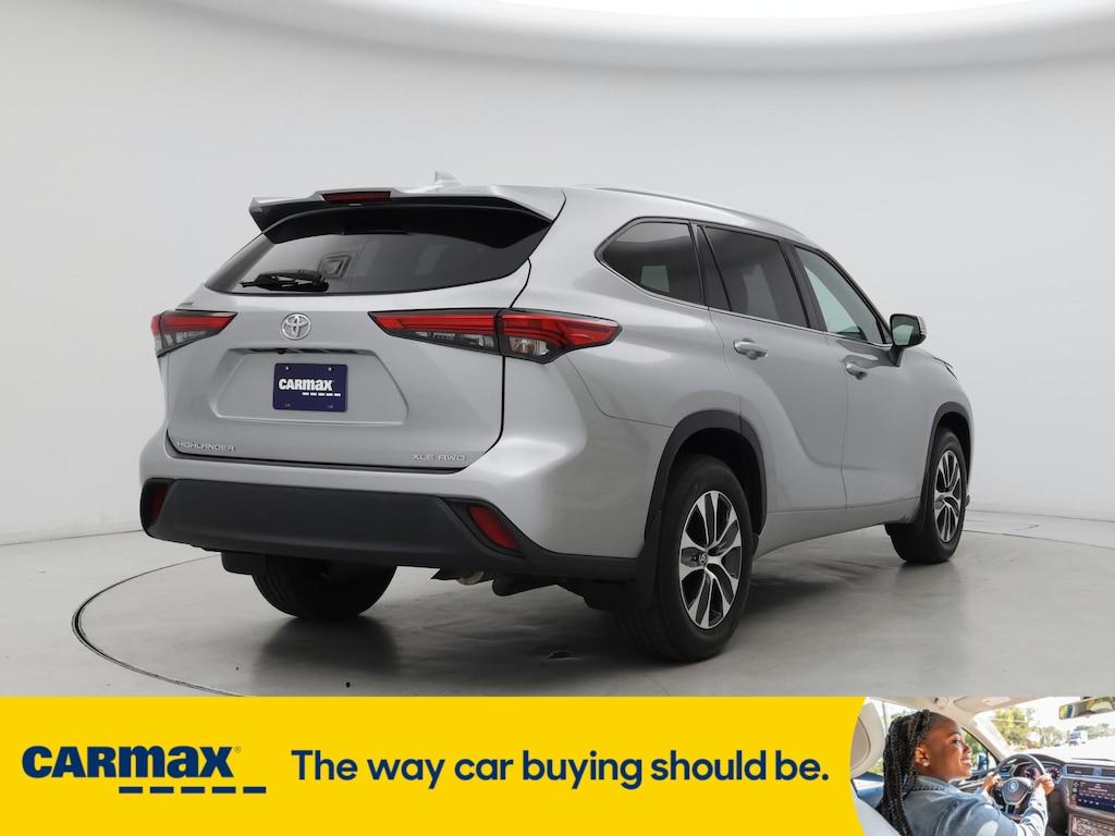 used 2022 Toyota Highlander car, priced at $36,998
