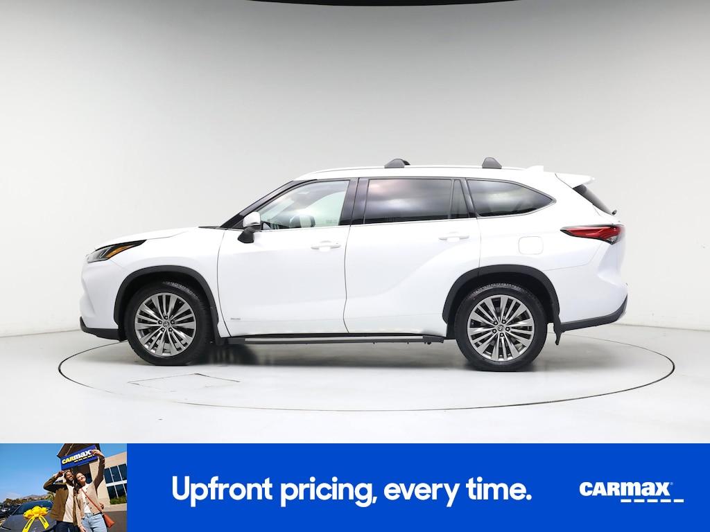 used 2022 Toyota Highlander Hybrid car, priced at $43,998