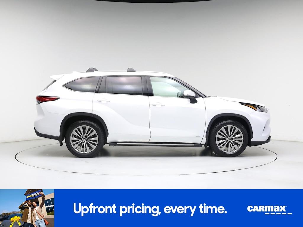 used 2022 Toyota Highlander Hybrid car, priced at $43,998