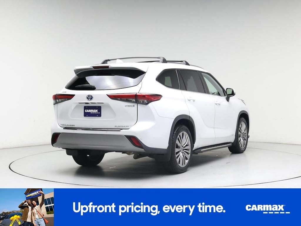 used 2022 Toyota Highlander Hybrid car, priced at $43,998