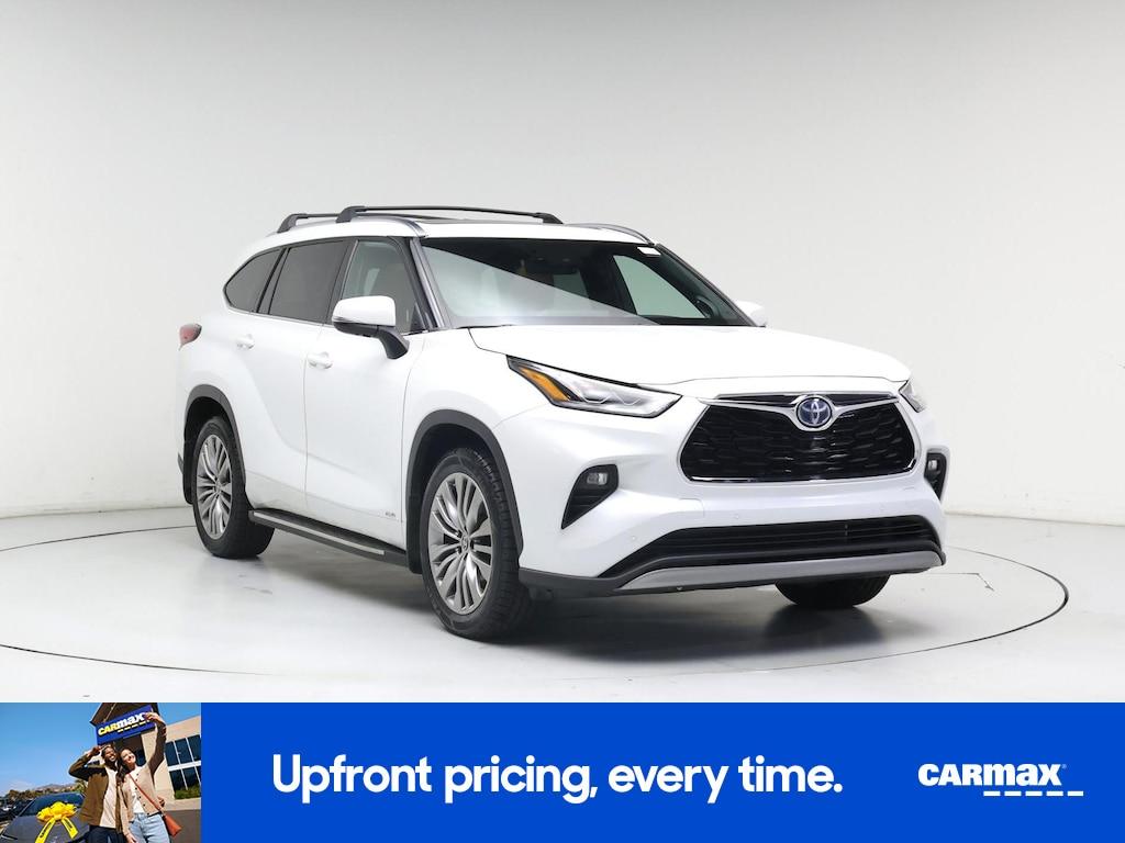 used 2022 Toyota Highlander Hybrid car, priced at $43,998