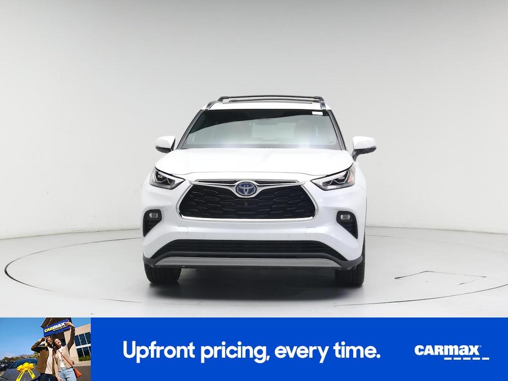 used 2022 Toyota Highlander Hybrid car, priced at $43,998