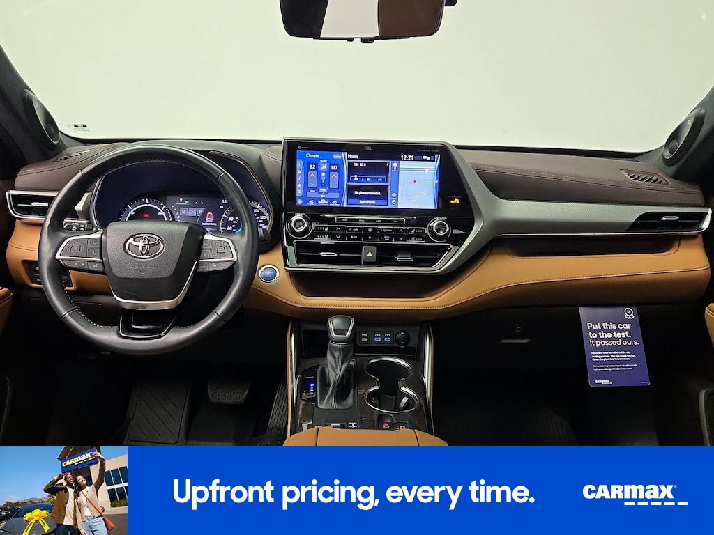 used 2022 Toyota Highlander Hybrid car, priced at $43,998