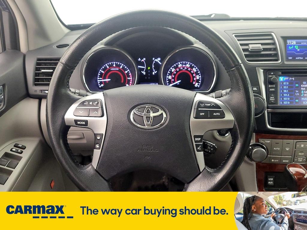 used 2013 Toyota Highlander car, priced at $26,998