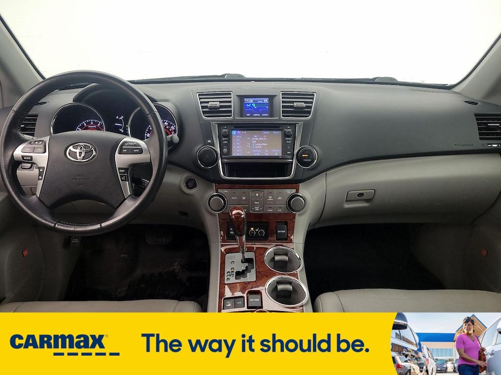 used 2013 Toyota Highlander car, priced at $26,998