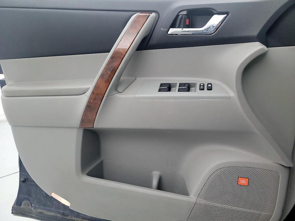 used 2013 Toyota Highlander car, priced at $26,998