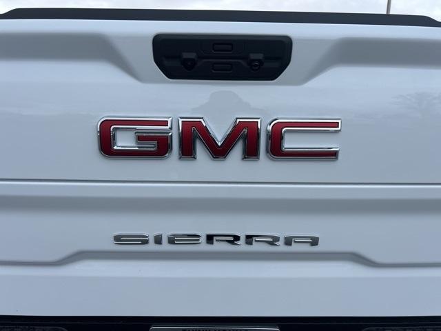 new 2025 GMC Sierra 1500 car, priced at $51,555
