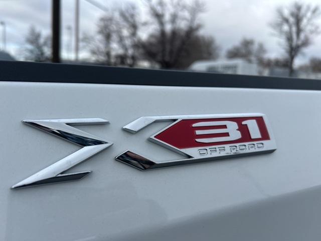new 2025 GMC Sierra 1500 car, priced at $51,555