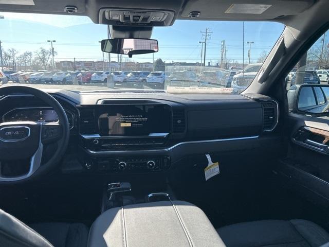 new 2025 GMC Sierra 1500 car, priced at $56,660