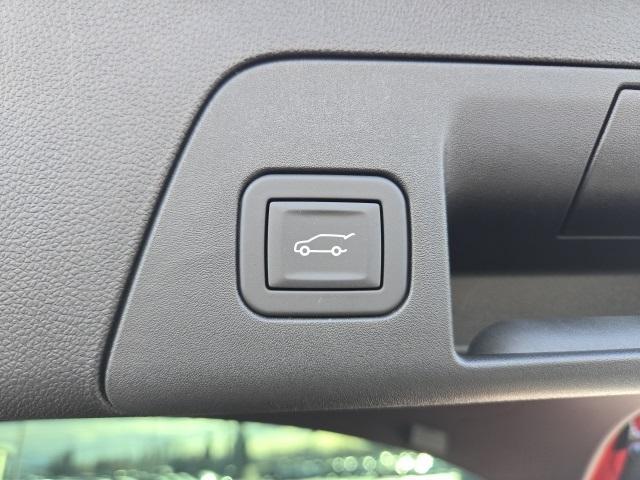 new 2025 Buick Envision car, priced at $36,240