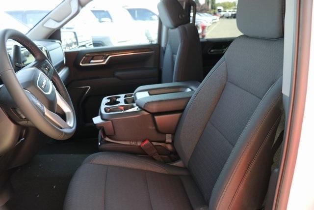 new 2025 GMC Sierra 1500 car, priced at $48,071