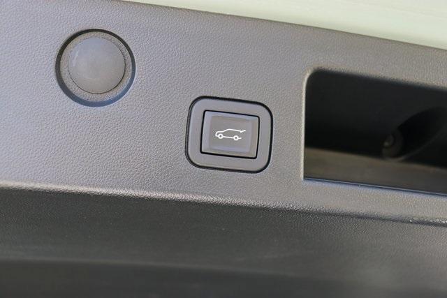 used 2025 Chevrolet Equinox car, priced at $29,690