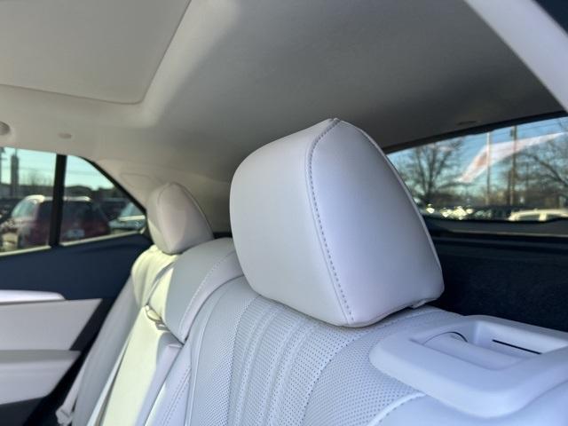 new 2025 Buick Envision car, priced at $44,095