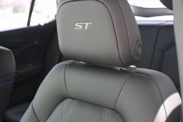 new 2025 Buick Envista car, priced at $26,181