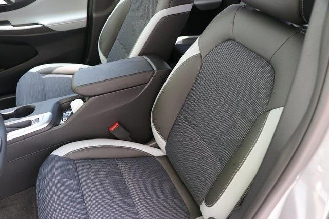 new 2025 Buick Envista car, priced at $24,709