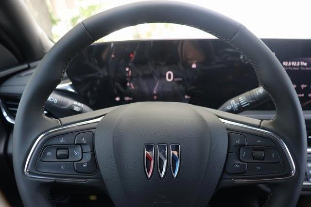 new 2025 Buick Envista car, priced at $24,709