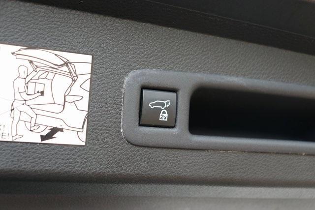 used 2024 Toyota Sienna car, priced at $39,990