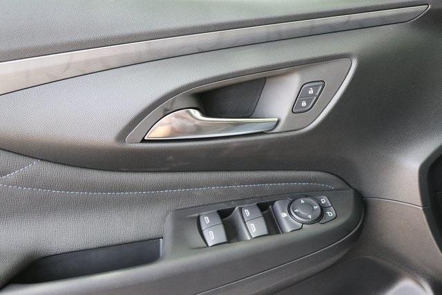 new 2025 Buick Envista car, priced at $26,640