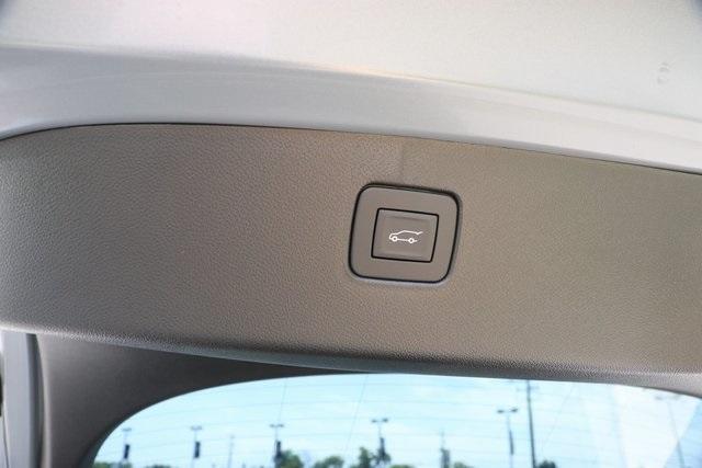 new 2025 Buick Envista car, priced at $26,640