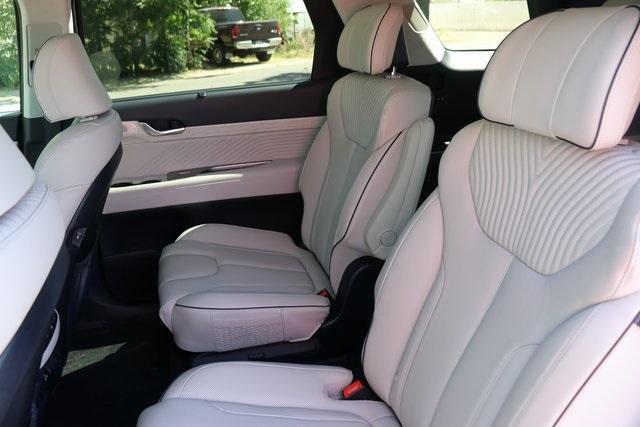 used 2024 Hyundai Palisade car, priced at $46,790