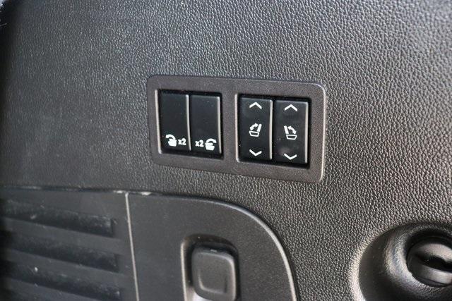 used 2019 GMC Yukon car, priced at $37,990