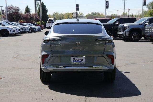 new 2025 Buick Envista car, priced at $28,961