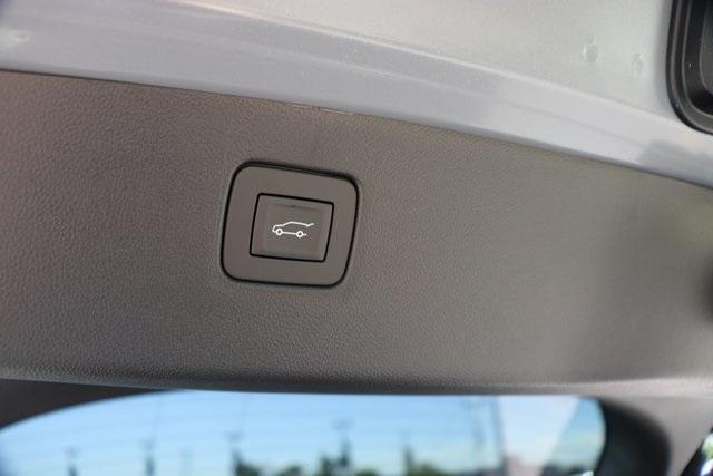 new 2025 Buick Envista car, priced at $28,961