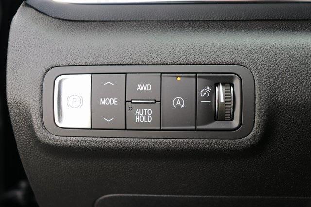 new 2025 GMC Terrain car, priced at $36,085