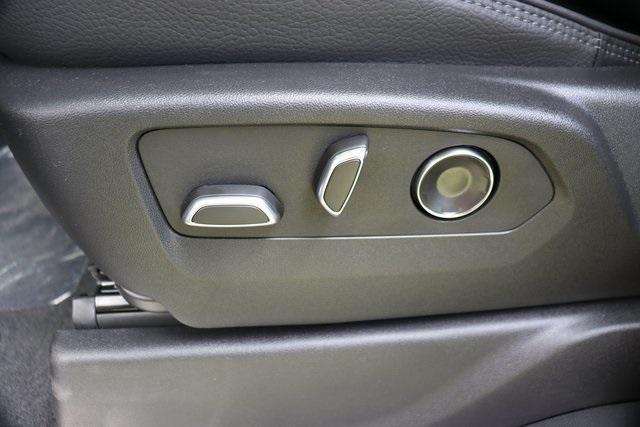 new 2025 GMC Sierra 3500 car, priced at $80,094